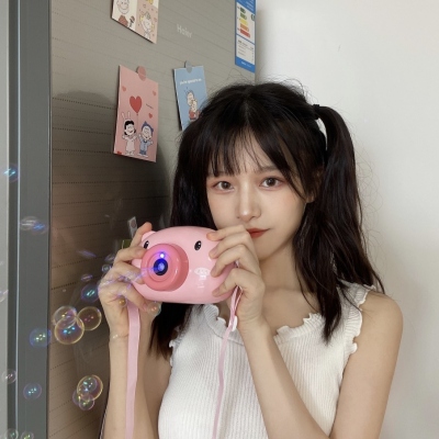 女生露脸高级感头像图片