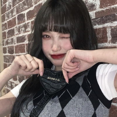 女生超酷超好看的真人版头像图片