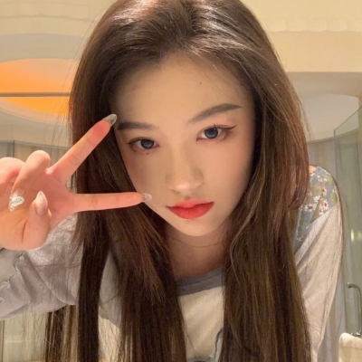 女生超酷超好看的真人版头像图片