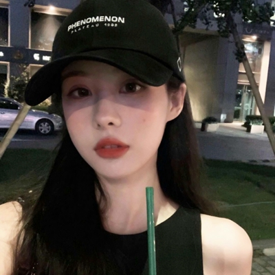 2025戴帽头像女最新版的图片