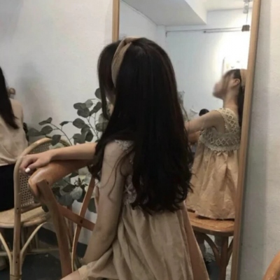 ins风女生真人头像个性高清图片