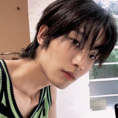 帅气头像男真实照片