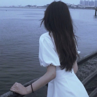 ins风女生真人头像个性高清图片