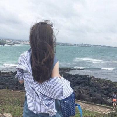 2025年最新背影美女真人头像图片