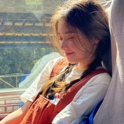 图片2025美女新图片微信头像