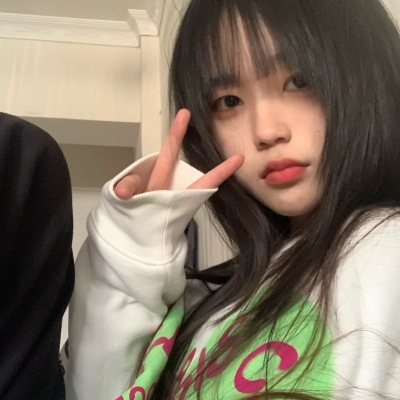 小众ins温柔干净优质女头图片