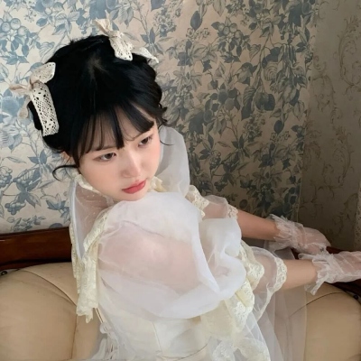 优质女头干净温柔惊艳图片