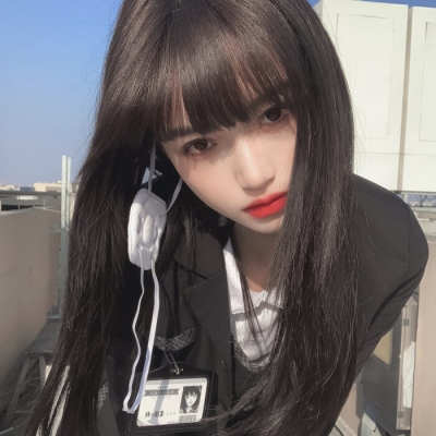 高级感头像女干净温柔端庄高清图片