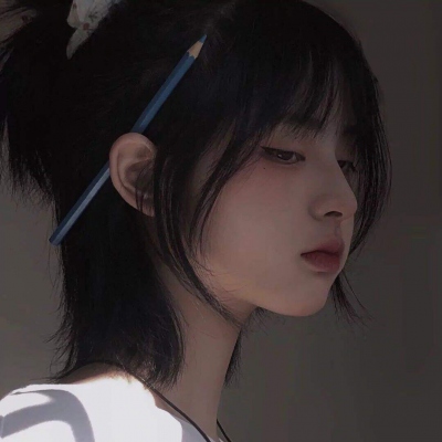2025最潮头像女生高清图片