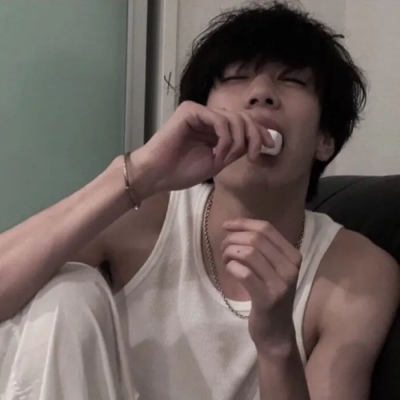 可爱又狼又奶高清男头图片
