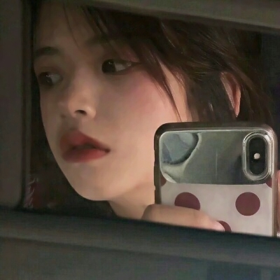 高颜值女头像手机遮脸霸气高清图片