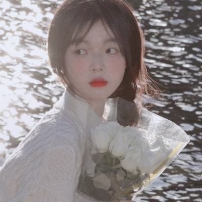 优质女头干净温柔惊艳图片