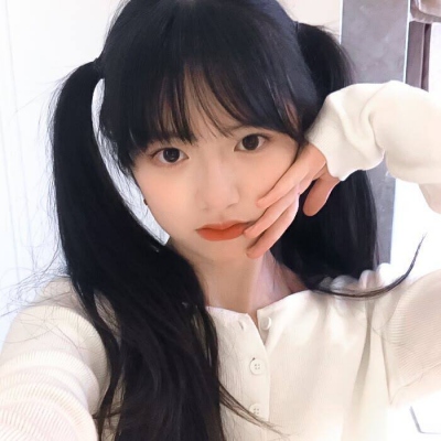 2025最潮头像女生高清图片