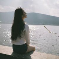 2025新款头像女背影真人图片
