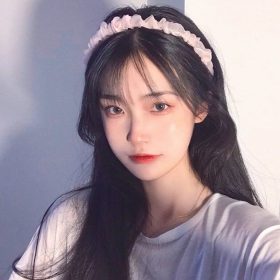 ins风女生真人头像个性高清图片