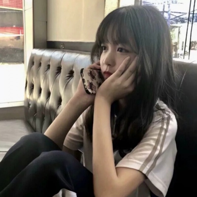 ins风女生真人头像个性高清图片