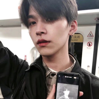 帅气头像男真实照片