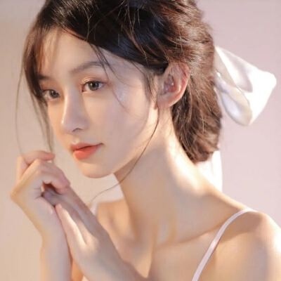 2025最潮头像女生高清图片