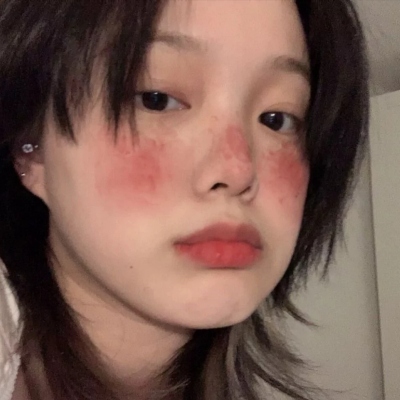 脸部女头微丧高清图片