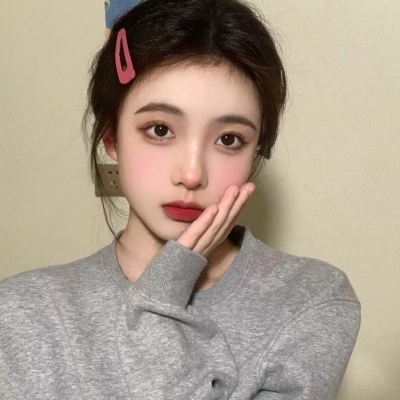女生头像ins招桃花干净温柔真人图片