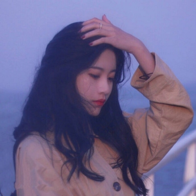 高级慵懒小众头像真人女生高清图片