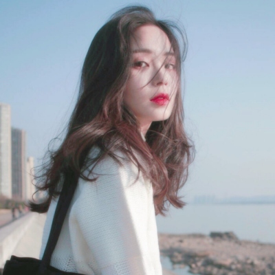 高级慵懒小众头像真人女生高清图片