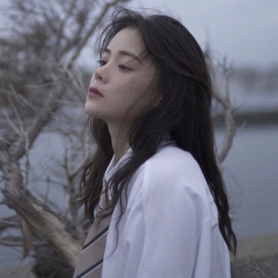 高级慵懒小众头像真人女生高清图片