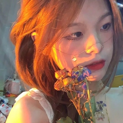 女头ins质感高级酷飒高清图片