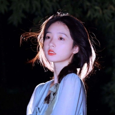 高级慵懒小众头像真人女生高清图片