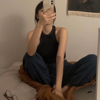 2025女生头像挡脸图片