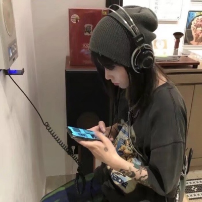 超酷超拽微信头像女