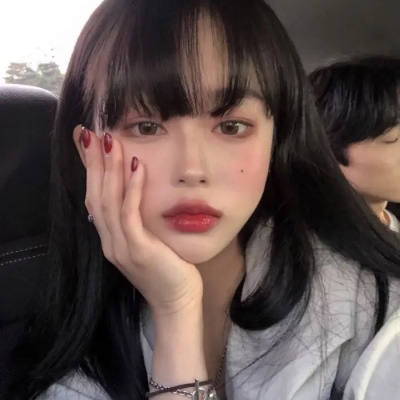 女生头像真人露脸ins高级质感高清图片