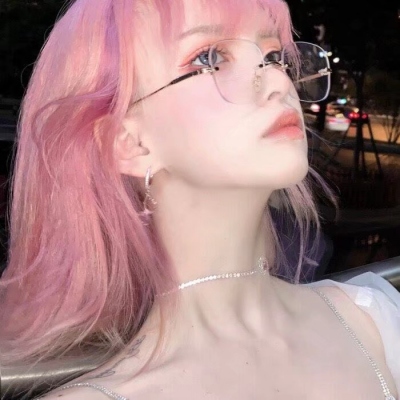 超酷超拽微信头像女