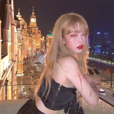小众女生真人头像ins冷淡风高清图片