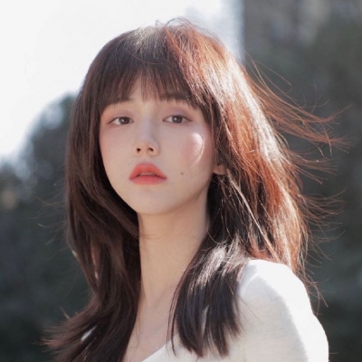 优雅上档次的头像微信女生真人图片