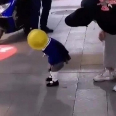 沙雕情头高清一对搞怪搞笑图片