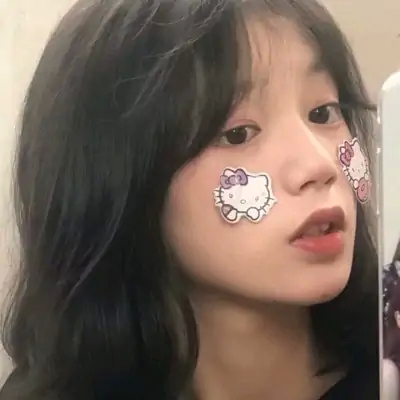 女生头像ins高级质感小众干净高清图片