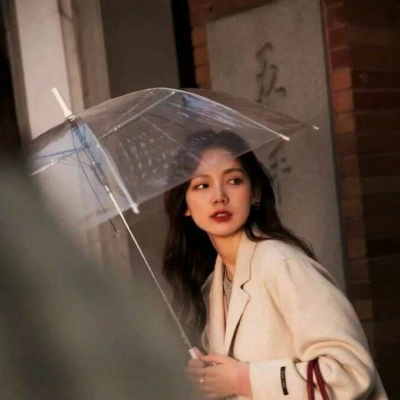 女生时尚成熟温柔真人小众高清头像