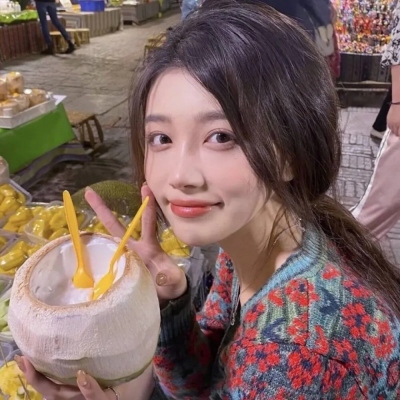 女生头像ins慵懒高级感甜酷图片