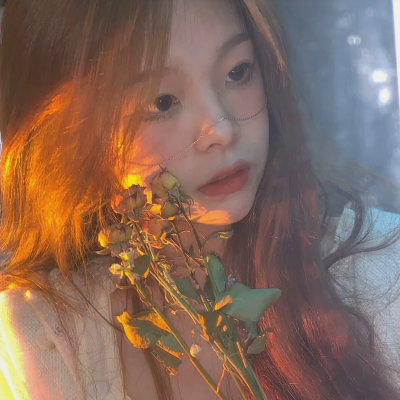 ins小众女生高级高端头像图片