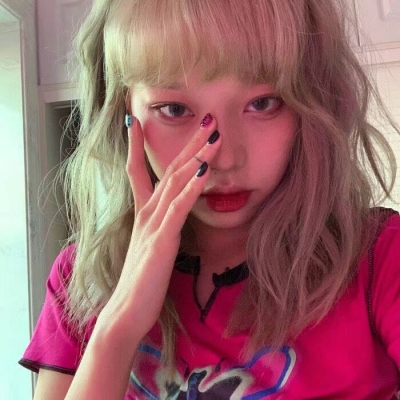 超酷超拽微信头像女