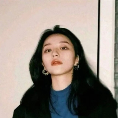 ins惊艳小众女生头像真人高清图片