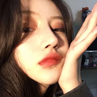 女生头像真人露脸ins高级质感高清图片
