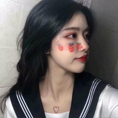 女生头像真人露脸ins高级质感高清图片