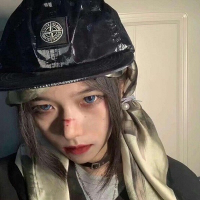 女生头像真人露脸ins高级质感高清图片