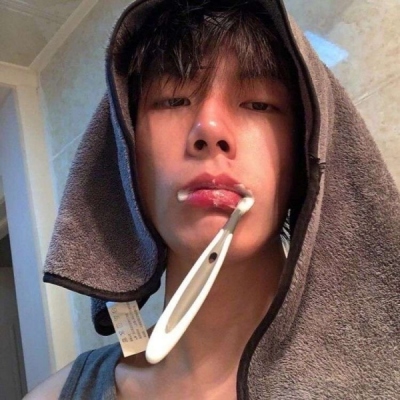 真实帅的网图男生头像图片