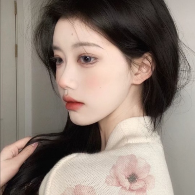 2025年最火爆的女生头像