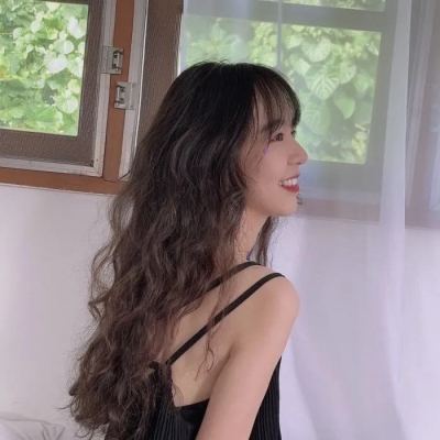 2025年最火爆的女生头像