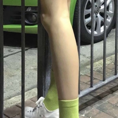 露腿不露脸女生头像