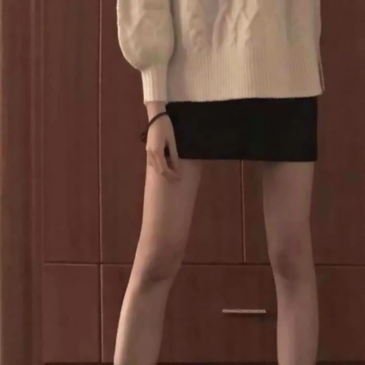 露腿不露脸女生头像